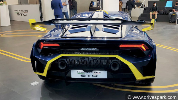 ഓഫ്ലൈനായും പ്രവര്ത്തിക്കും; Huracan-ല് പുതിയ നാവിഗേഷന് സംവിധാനമൊരുക്കാന് Lamborghini