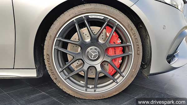 കണക്കുകള് പേപ്പറില് മാത്രമല്ല! Mercedes AMG A45 S പവര്ഫുള് തന്നെ; റിവ്യൂ വിശേഷങ്ങള് ഇതാ