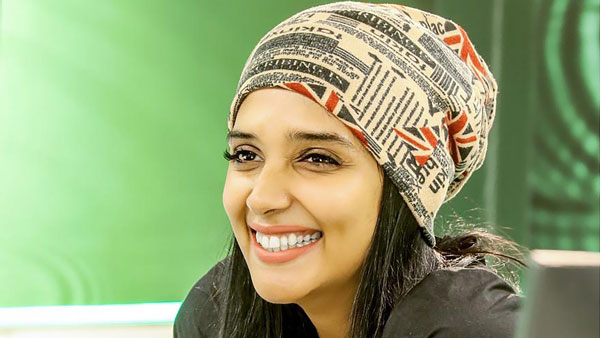 യാത്രകള്ക്ക് കൂട്ടായി റേഞ്ച് റോവര് സ്പോര്ട്ട് ബ്ലാക്ക് എഷിഷന്; ചിത്രങ്ങള് പങ്കുവെച്ച് നൈല ഉഷ