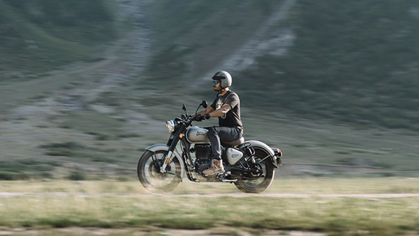 പുതിയ നാഴികക്കല്ലുകള് താണ്ടി Royal Enfield Classic 350; പ്രൊഡക്ഷന് 1 ലക്ഷം യൂണിറ്റ് പിന്നിട്ടു