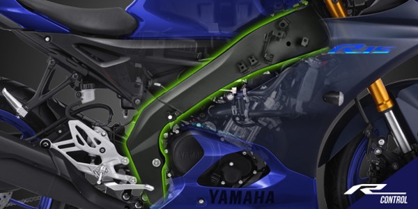 പുതിയ കളര് ഓപ്ഷനില് ഇന്തോനേഷ്യയിലേക്കും; 2022 R15 V4 -നെ അവതരിപ്പിച്ച് Yamaha