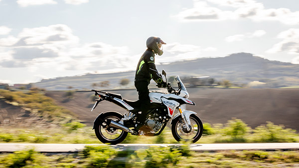അഡ്വഞ്ചര് വിഭാഗത്തിലേക്ക് Benelli-യുടെ പുതിയ തുറിപ്പ് ചീട്ട്; TRK 251ബുക്കിംഗ് ആരംഭിച്ചു