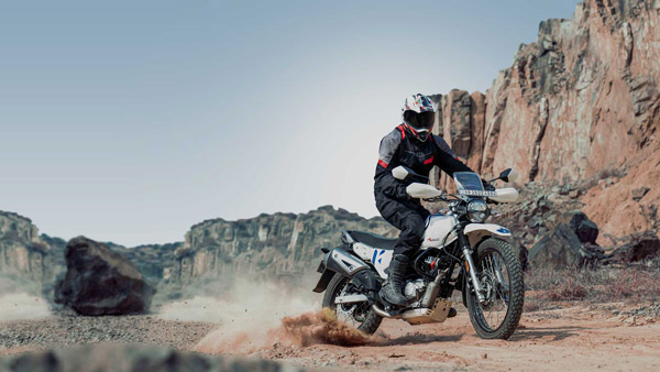 Xpulse 200 4V-യുടെ ബുക്കിംഗ് താല്ക്കാലികമായി നിര്ത്തി Hero; കാരണം ഇതാ