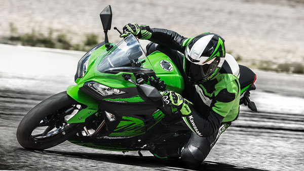 KLX450R ഡേർട്ട് ബൈക്കിന്റെ 2022 മോഡൽ ഇന്ത്യയിൽ അവതരിപ്പിച്ച് കവസാക്കി