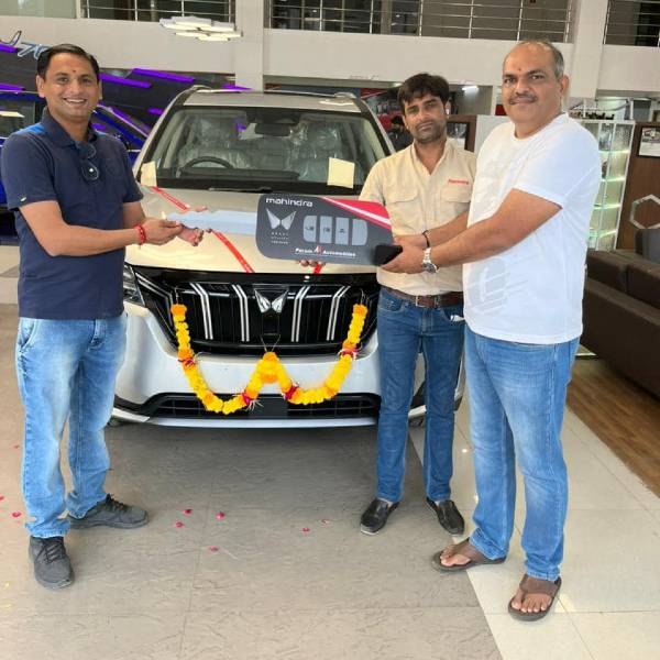 XUV700 ഡീസൽ വേരിയന്റും നിരത്തിലേക്ക്, എസ്യുവിയുടെ രണ്ടാംഘട്ട ഡെലിവറി ആരംഭിച്ച് മഹീന്ദ്ര