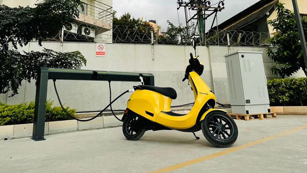 BPCL പമ്പുകളില് ഹൈപ്പര്ചാര്ജറുകള് ഒരുക്കി Ola; ജൂണ് വരെ സൗജന്യം