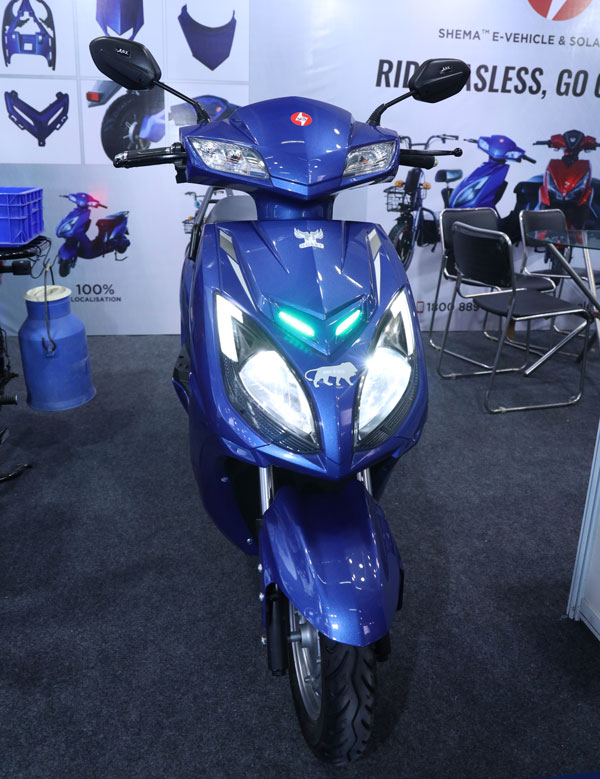 2021 ഇവി ഇന്ത്യ എക്സ്പോ: പൂര്ണ ചാര്ജില് 150 കിലോമീറ്റര്, രണ്ട് ഇലക്ട്രിക് മോഡലുകള് അവതരിപ്പിച്ച് Shema