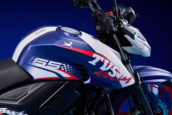 അപ്പാച്ചെ RTR 165 RP എഡിഷനും RTR 160 4V പതിപ്പും തമ്മിലുള്ള വ്യത്യാസങ്ങൾ അറിയാം