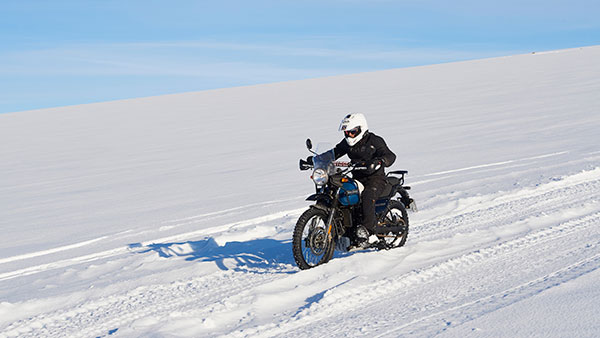 പുതുചരിത്രം കുറിക്കാന് Royal Enfield; റൈഡർ സന്തോഷ് വിജയ് കുമാറുമായുള്ള അഭിമുഖം