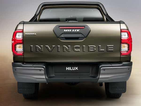 Hilux-നെ ഔദ്യോഗിക വെബ്സൈറ്റില് ഉള്പ്പെടുത്തി Toyota; പുതിയ ടീസറും പുറത്ത്