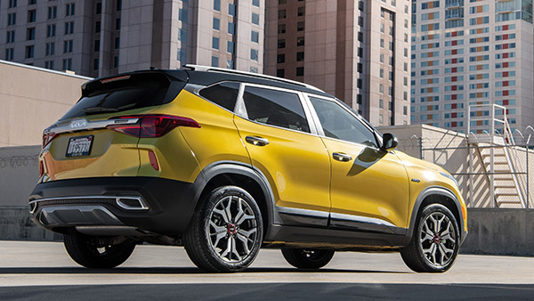 വില വർധനവ് പ്രഖ്യാപിച്ച് Kia Motors ഇന്ത്യ; Sonet, Seltos, Carnival മോഡലുകൾക്ക് ഇനി അധികം മുടക്കണം