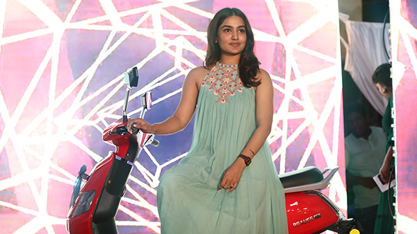 BGAUSS കേരളത്തില് എത്തി; ആദ്യ ഡിലര്ഷിപ്പിന്റെ പ്രവര്ത്തനം കോഴിക്കോട് ആരംഭിച്ചു
