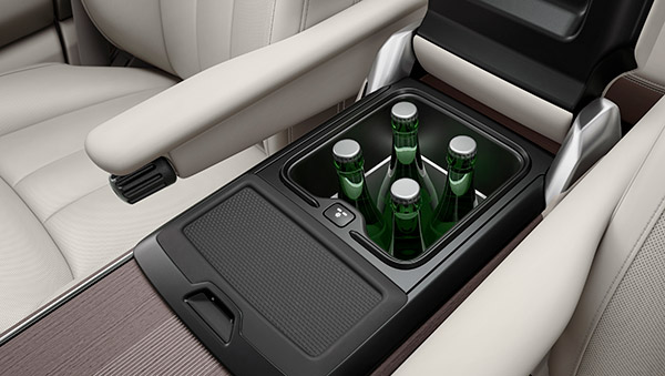 വില 2.31 കോടി രൂപ,പുതിയ Range Rover എസ്യുവിക്കായുള്ള ബുക്കിംഗ് ആരംഭിച്ച് Land Rover