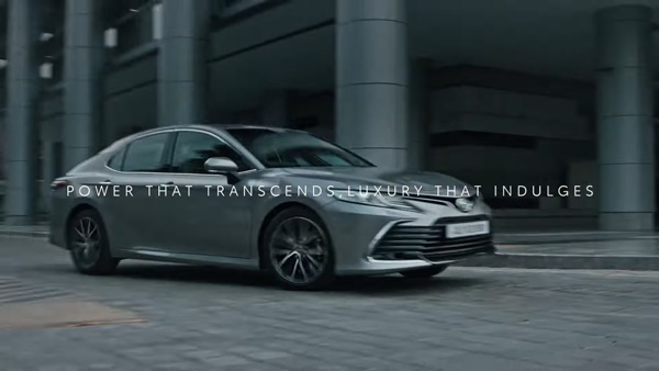 Camry Hybrid ഫെയ്സ്ലിഫ്റ്റ് ഇന്ത്യയിലേക്കും; പുതിയ ടീസര് വീഡിയോ പങ്കുവെച്ച് Toyota