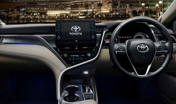 മുഖംമിനുക്കി Toyota Camry ഹൈബ്രിഡും വിപണിയിൽ; വില 41.70 ലക്ഷം രൂപ
