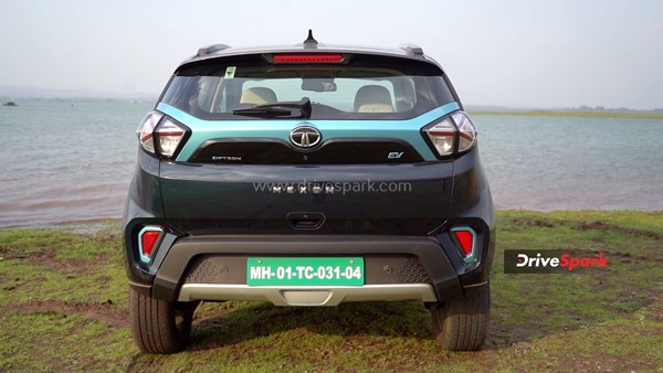 കൂടുതൽ റേഞ്ചും പെർഫോമൻസും, അറിയാം പുതിയ Nexon EV Max മോഡലിന്റെ റിവ്യൂ വിശേഷങ്ങൾ