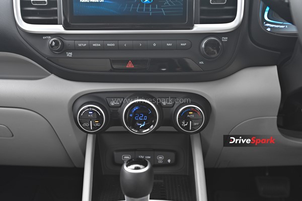 2022 Hyundai Venue വേറേ ലെവലാണ്; റിവ്യൂ വിശേഷങ്ങള് ഇതാ