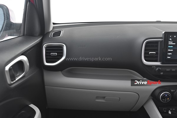 2022 Hyundai Venue വേറേ ലെവലാണ്; റിവ്യൂ വിശേഷങ്ങള് ഇതാ