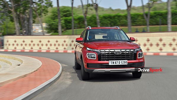 2022 Hyundai Venue വേറേ ലെവലാണ്; റിവ്യൂ വിശേഷങ്ങള് ഇതാ