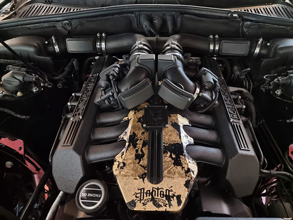 ക്രേസി & ബോൾഡ് ലുക്കിൽ ലോകത്തിലെ ആദ്യ Rolls Royce Phantom 6x6