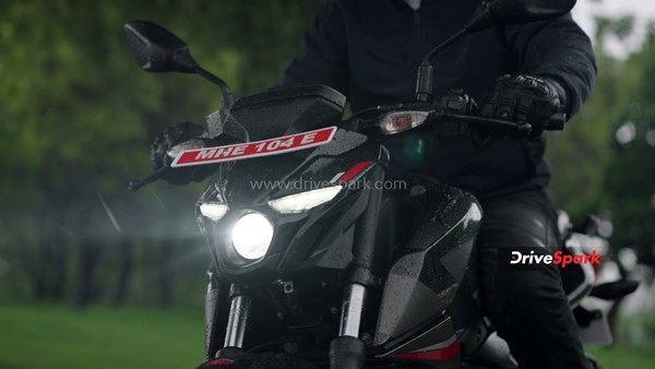 ഫണ്-ടു-റൈഡ് സ്പോര്ട്ടി കമ്മ്യൂട്ടര്; Bajaj Pulsar N160 റിവ്യൂ വിശേഷങ്ങള് ഇതാ