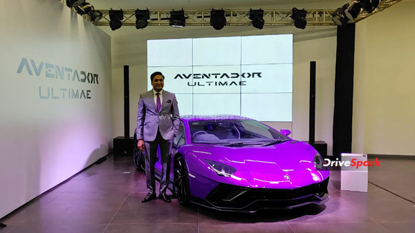 നിരത്തില് കുതിക്കാന് Aventador Ultimae Coupe; ആദ്യ യൂണിറ്റ് മുംബൈയില് എത്തിച്ച് Lamborghini