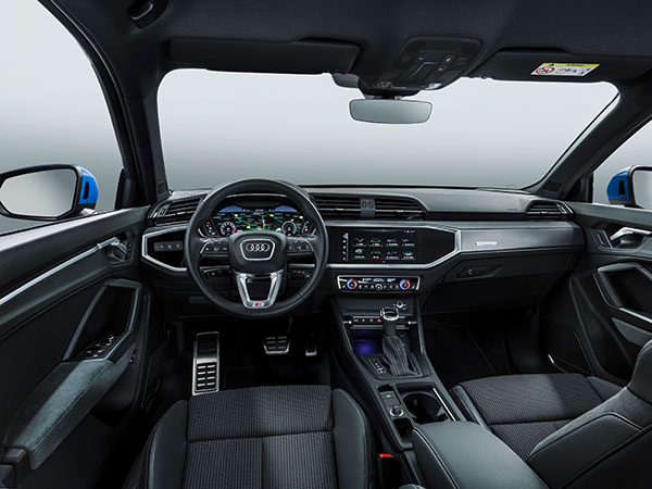 2022 Q3 എസ്യുവിക്കായുള്ള ബുക്കിംഗ് ആരംഭിച്ച് Audi; വേരിയന്റും, ഫീച്ചറുകളും വെളിപ്പെടുത്തി