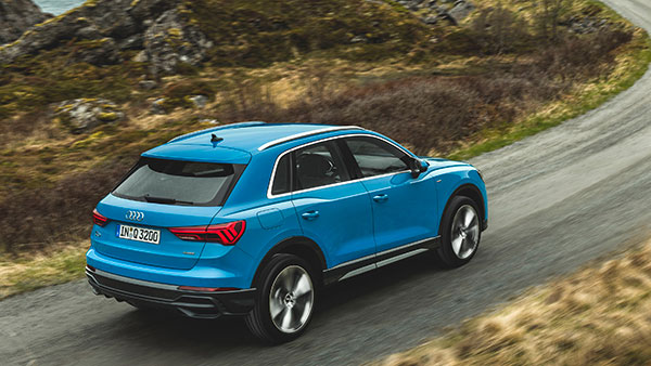 2022 Q3 എസ്യുവിക്കായുള്ള ബുക്കിംഗ് ആരംഭിച്ച് Audi; വേരിയന്റും, ഫീച്ചറുകളും വെളിപ്പെടുത്തി