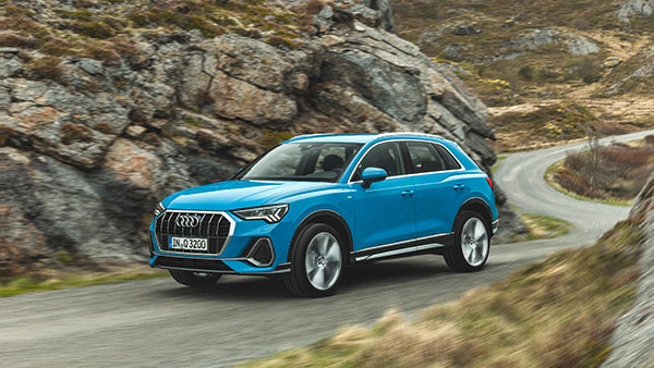 2022 Q3 എസ്യുവിക്കായുള്ള ബുക്കിംഗ് ആരംഭിച്ച് Audi; വേരിയന്റും, ഫീച്ചറുകളും വെളിപ്പെടുത്തി