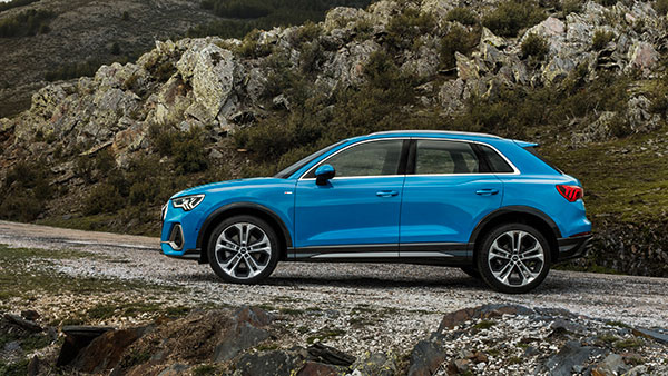 2022 Q3 എസ്യുവിക്കായുള്ള ബുക്കിംഗ് ആരംഭിച്ച് Audi; വേരിയന്റും, ഫീച്ചറുകളും വെളിപ്പെടുത്തി