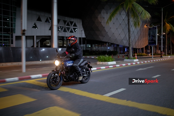 വേട്ട ആരംഭിക്കാന് Royal Enfield Hunter 350 എത്തി; റിവ്യൂ വിശേഷങ്ങള് ഇതാ