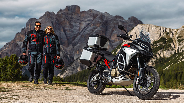 വലിയ ഫ്യുവല് ടാങ്കും, നിരവധി മാറ്റങ്ങളും; Multistrada V4 റാലി അവതരിപ്പിച്ച് Ducati