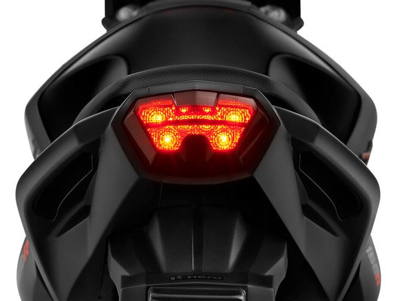 Xtreme 160R സ്റ്റെല്ത്ത് എഡിഷന് 2.0 അണിയറയില്; അവതരണം ഉടനെന്ന് Hero