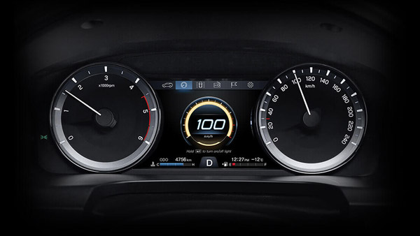 വില്പ്പന ഉയരുമെന്ന പ്രതീക്ഷയില് Mahindra; പുതിയ Alturas G4 2WD ഹൈ വേരിയന്റിലെ പ്രധാന സവിശേഷതകള്