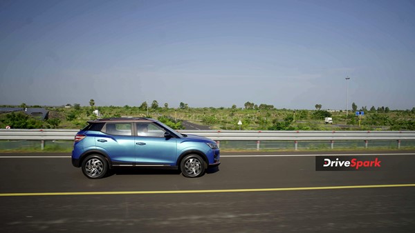 ഫണ്, ഫാസ്റ്റ്, ഫിയര്ലെസ് XUV400; മഹീന്ദ്ര ഇലക്ട്രിക് എസ്യുവി റിവ്യൂ വായിക്കാം