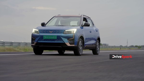ഫണ്, ഫാസ്റ്റ്, ഫിയര്ലെസ് XUV400; മഹീന്ദ്ര ഇലക്ട്രിക് എസ്യുവി റിവ്യൂ വായിക്കാം