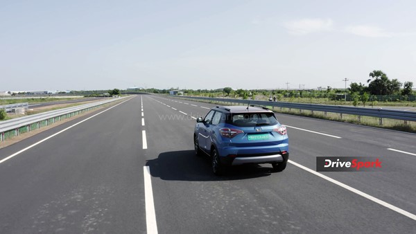 ഫണ്, ഫാസ്റ്റ്, ഫിയര്ലെസ് XUV400; മഹീന്ദ്ര ഇലക്ട്രിക് എസ്യുവി റിവ്യൂ വായിക്കാം
