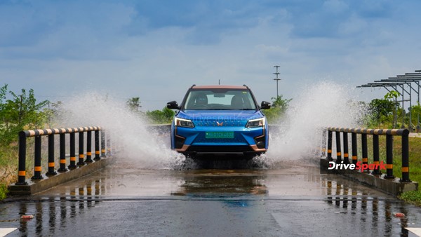 ഫണ്, ഫാസ്റ്റ്, ഫിയര്ലെസ് XUV400; മഹീന്ദ്ര ഇലക്ട്രിക് എസ്യുവി റിവ്യൂ വായിക്കാം
