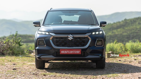 പീതാംബരൻ സാറേ...Maruti Grand Vitara ബോംബ് പൊട്ടിച്ചിട്ടുണ്ടേ! വില വിവരങ്ങൾ ഇങ്ങനെ