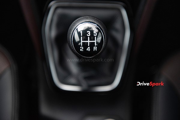 പീതാംബരൻ സാറേ...Maruti Grand Vitara ബോംബ് പൊട്ടിച്ചിട്ടുണ്ടേ! വില വിവരങ്ങൾ ഇങ്ങനെ