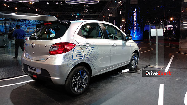 മൊതലാളീ...ജംഗ ജഗ ജഗ! Tiago EV മുതൽ Hyundai EV വരെ ഇന്ത്യയ്ക്കായി ഒരുങ്ങുന്ന എൻട്രി ലെവൽ ഇലക്ട്രിക് കാറുകൾ