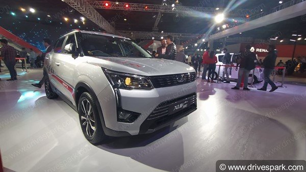 XUV300 ടര്ബോസ്പോര്ട്ട് അവതരിപ്പിച്ച് Mahindra; എഞ്ചിന്, വില, ഫീച്ചര് വിവരങ്ങള് അറിയാം