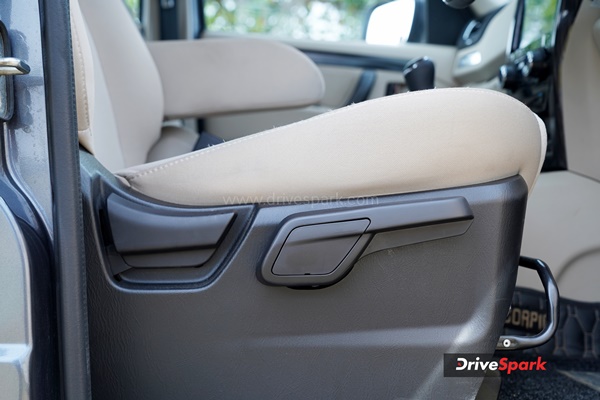 പേര് പോലെതന്നെ ക്ലാസിക്കാണ്; Mahindra Scorpio ക്ലാസിക്കിന്റെ റിവ്യൂ വിശേഷങ്ങള് ഇതാ